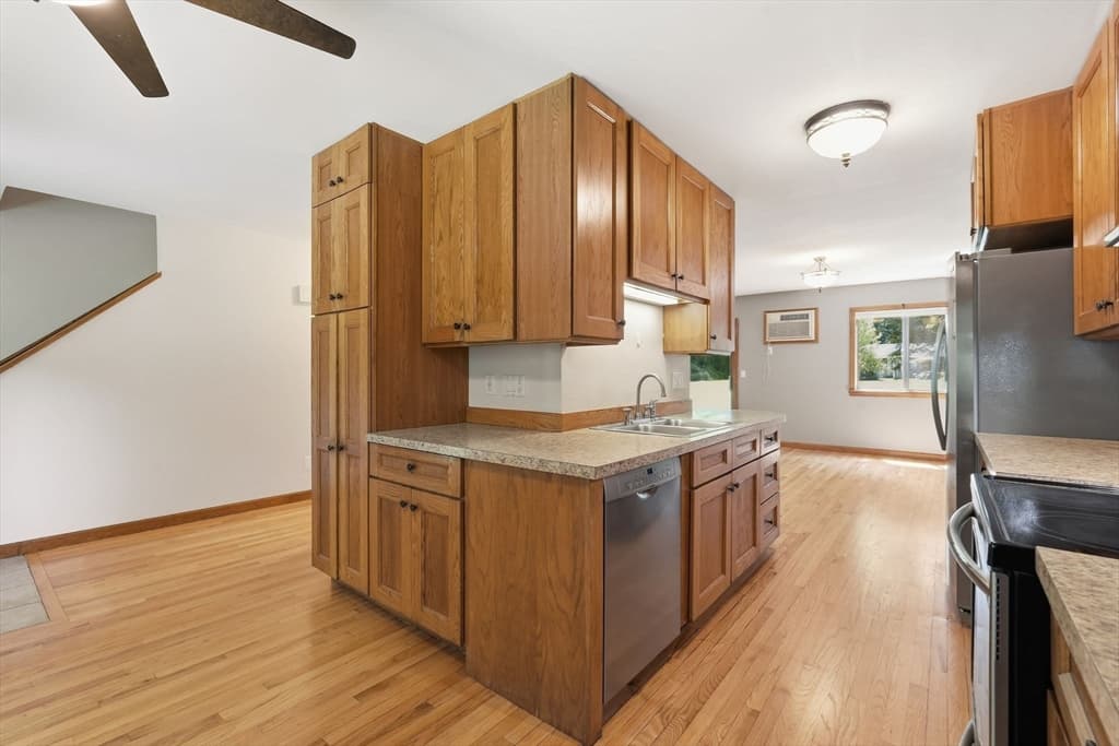 170 E Hadley Rd # 96, Amherst MA 01002 photo 5