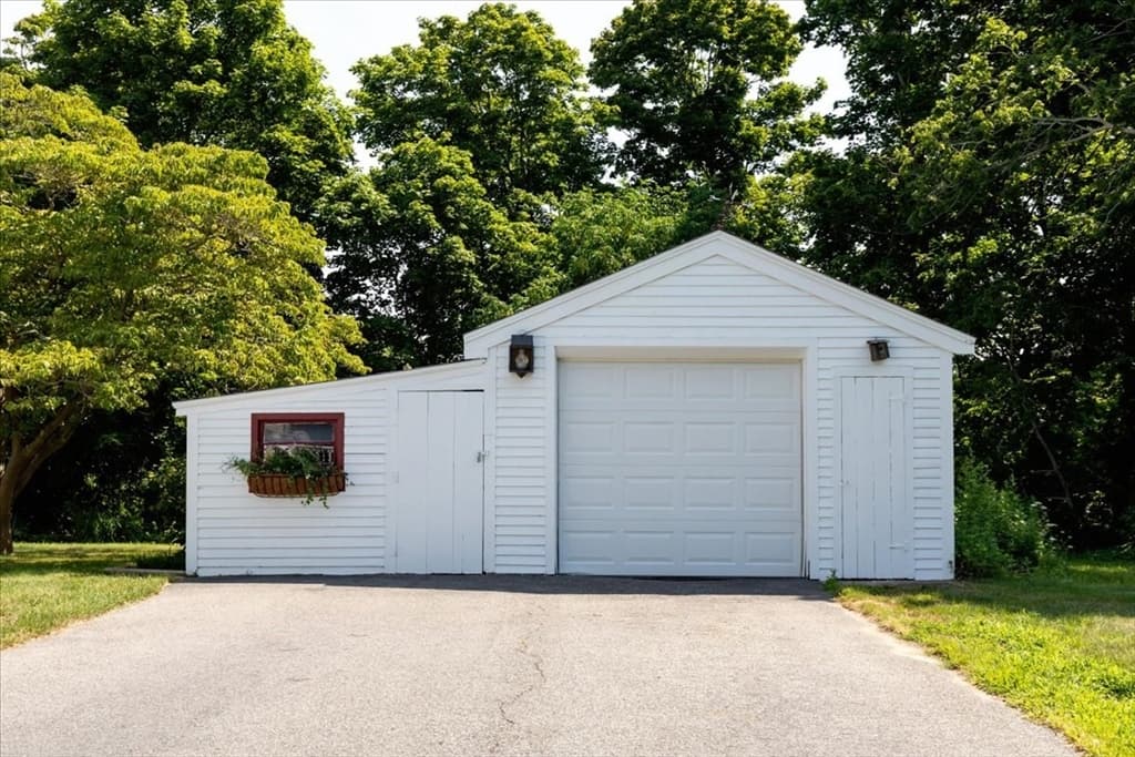 64 South Street, Plymouth MA 02360 photo 3