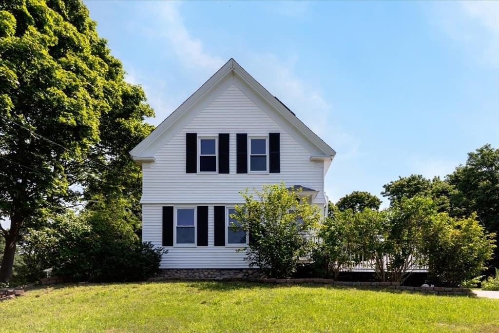64 South Street, Plymouth MA 02360