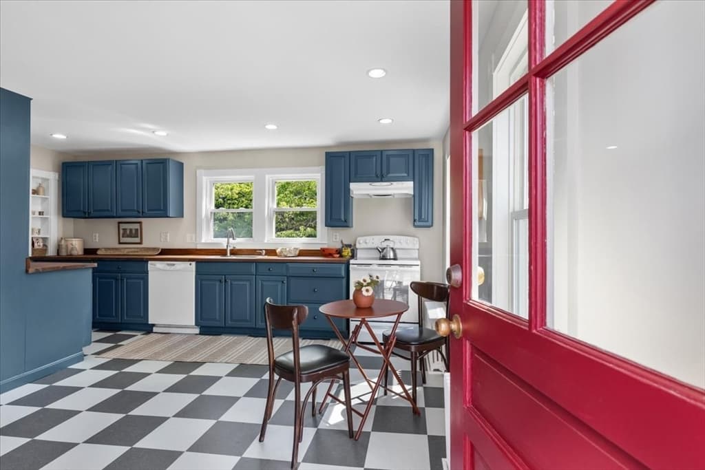 64 South Street, Plymouth MA 02360 photo 15