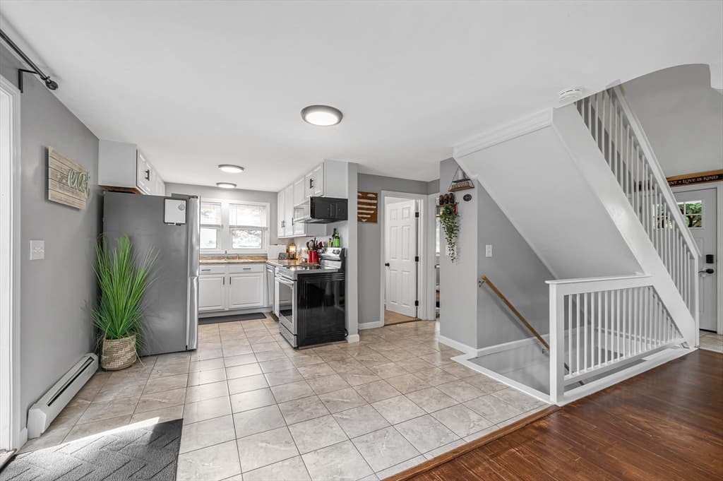 103 Fox Ave, Dracut MA 01826 photo 10
