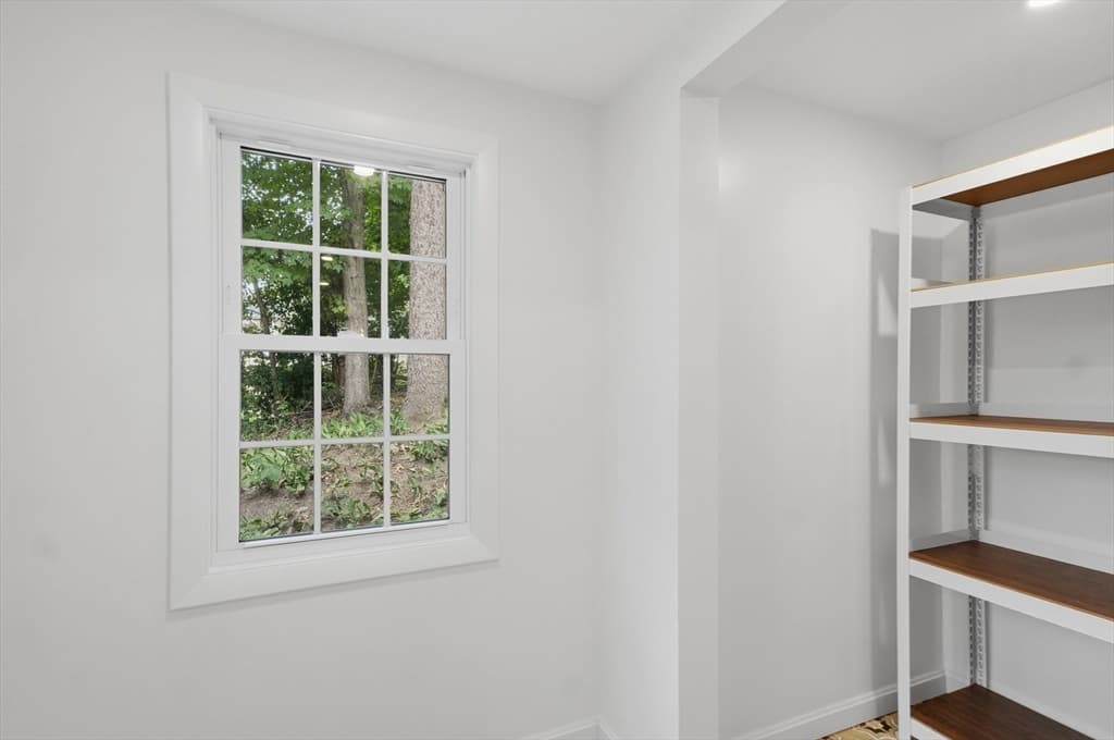 334 Rogers St, Lowell MA 01852 photo 18