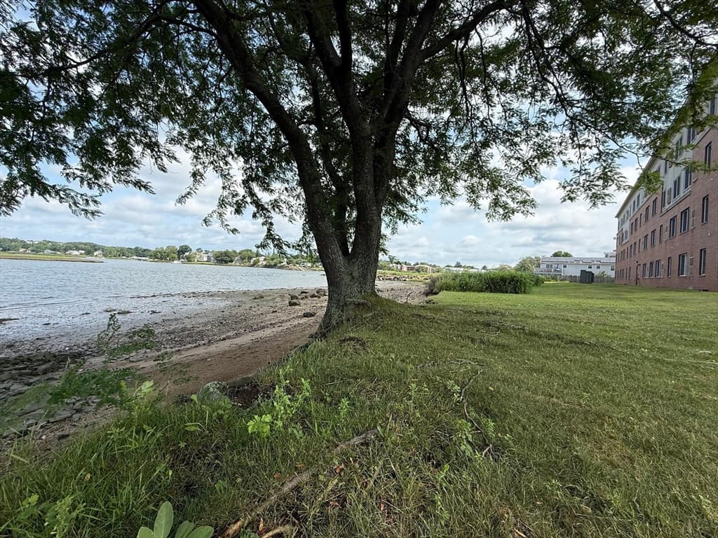 20 Heaths Ct # 401, Lynn MA 01905 photo 5