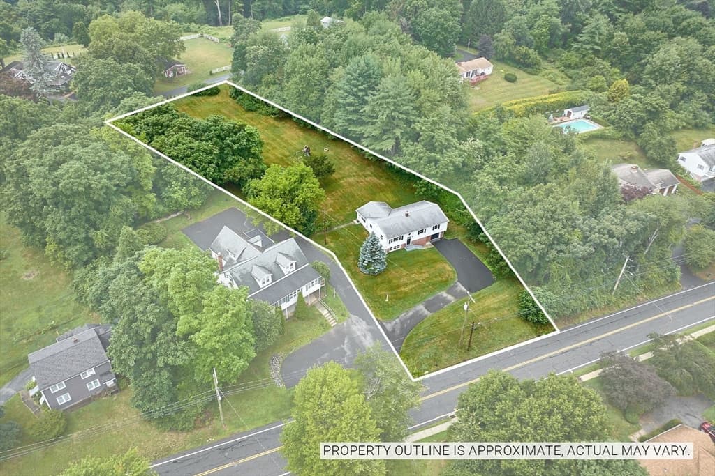 194 Pleasant St, East Longmeadow MA 01028 photo 2