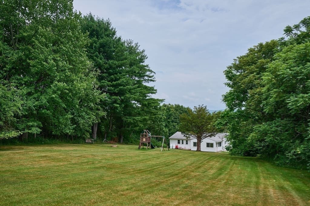 194 Pleasant St, East Longmeadow MA 01028 photo 20