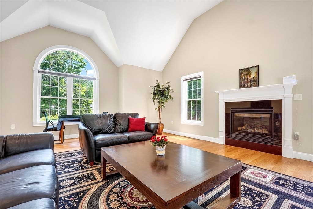 245 High St, Acton MA 01720 photo 9