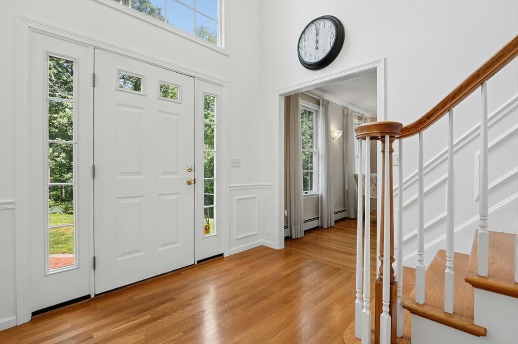 10 Burnett Road, Southborough MA 01772 photo 6