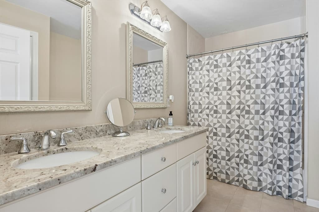 10 Burnett Road, Southborough MA 01772 photo 28