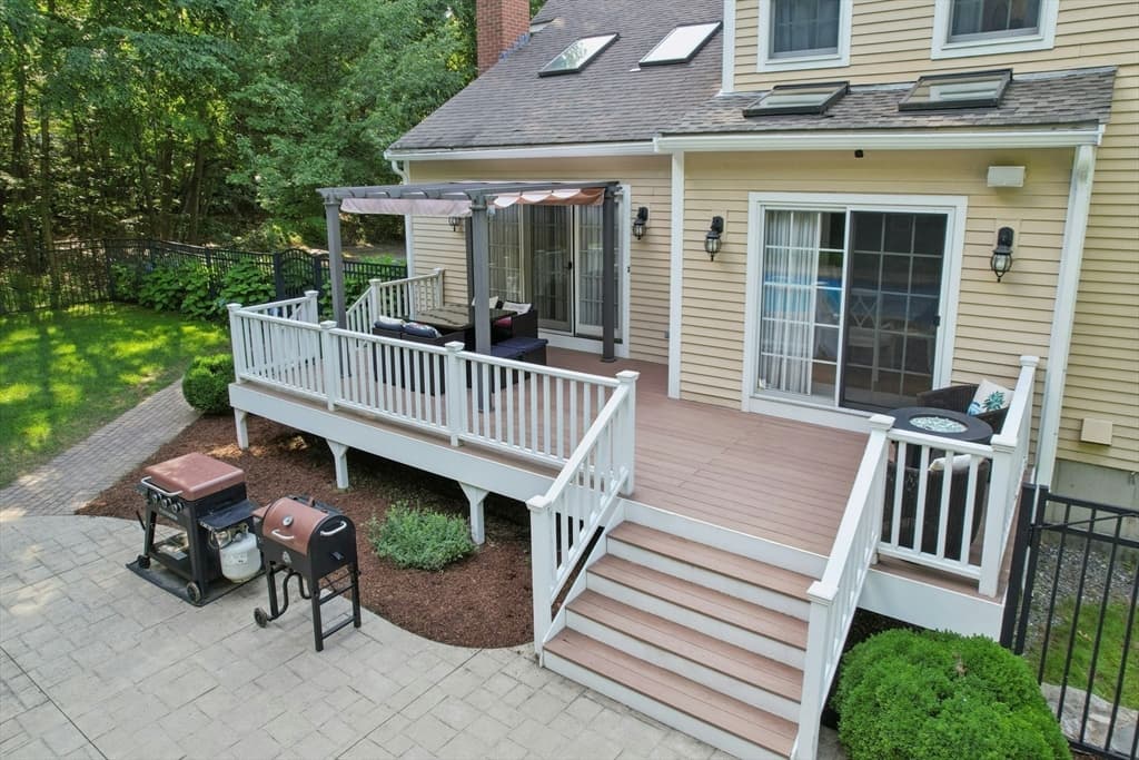 10 Burnett Road, Southborough MA 01772 photo 41