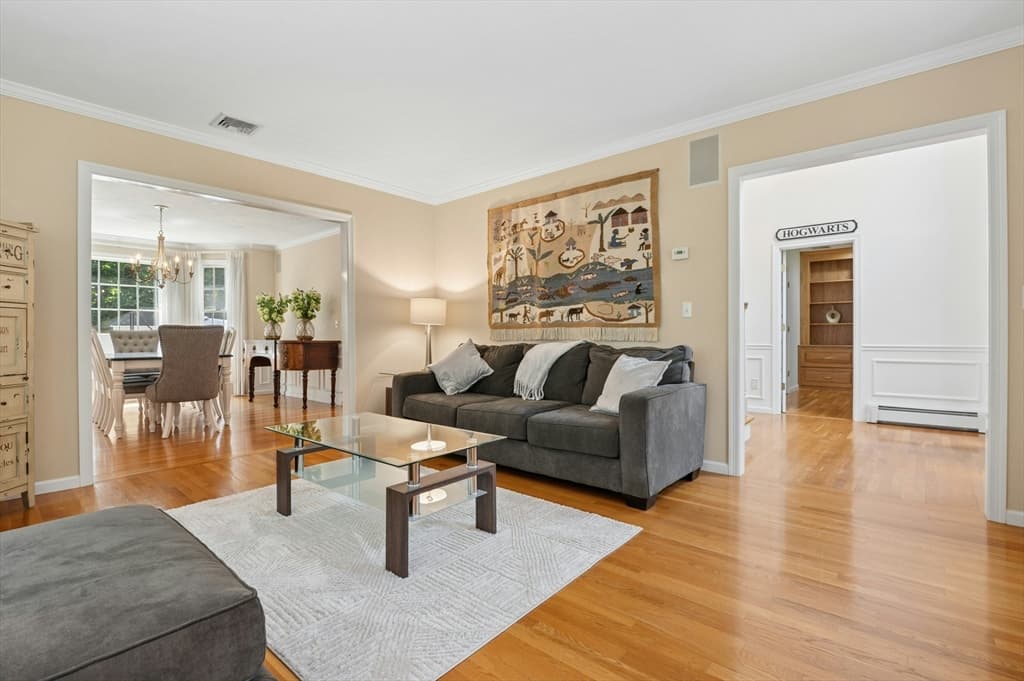 10 Burnett Road, Southborough MA 01772 photo 8