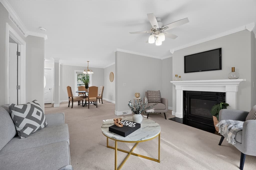 2 Leslie Court, Rockland MA 02370 photo 2