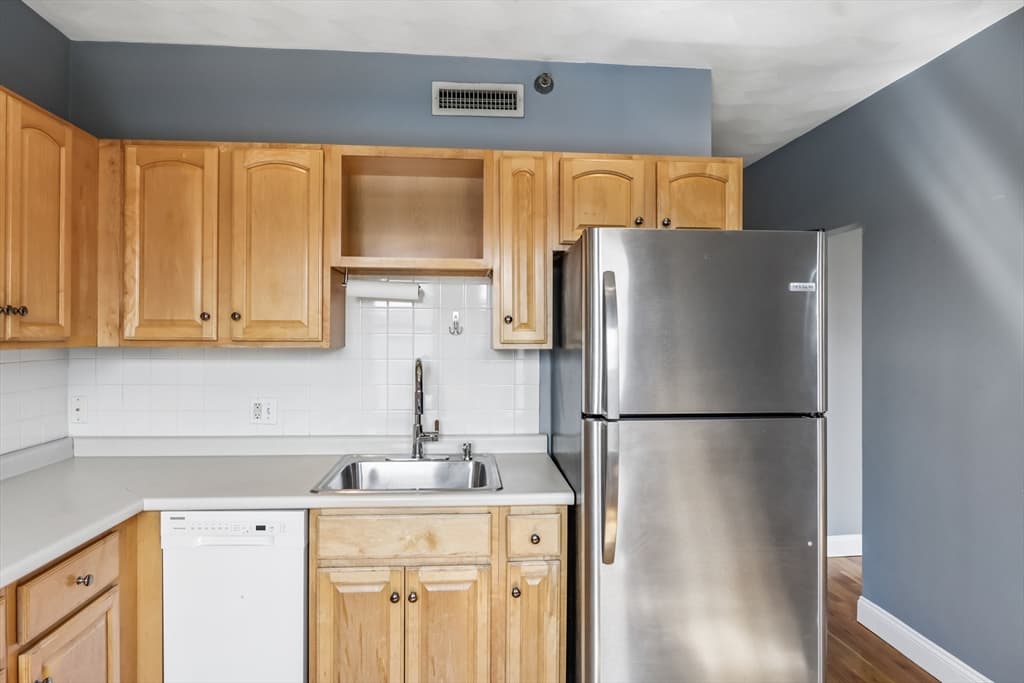 550 Main # 5, Malden MA 02148 photo 12