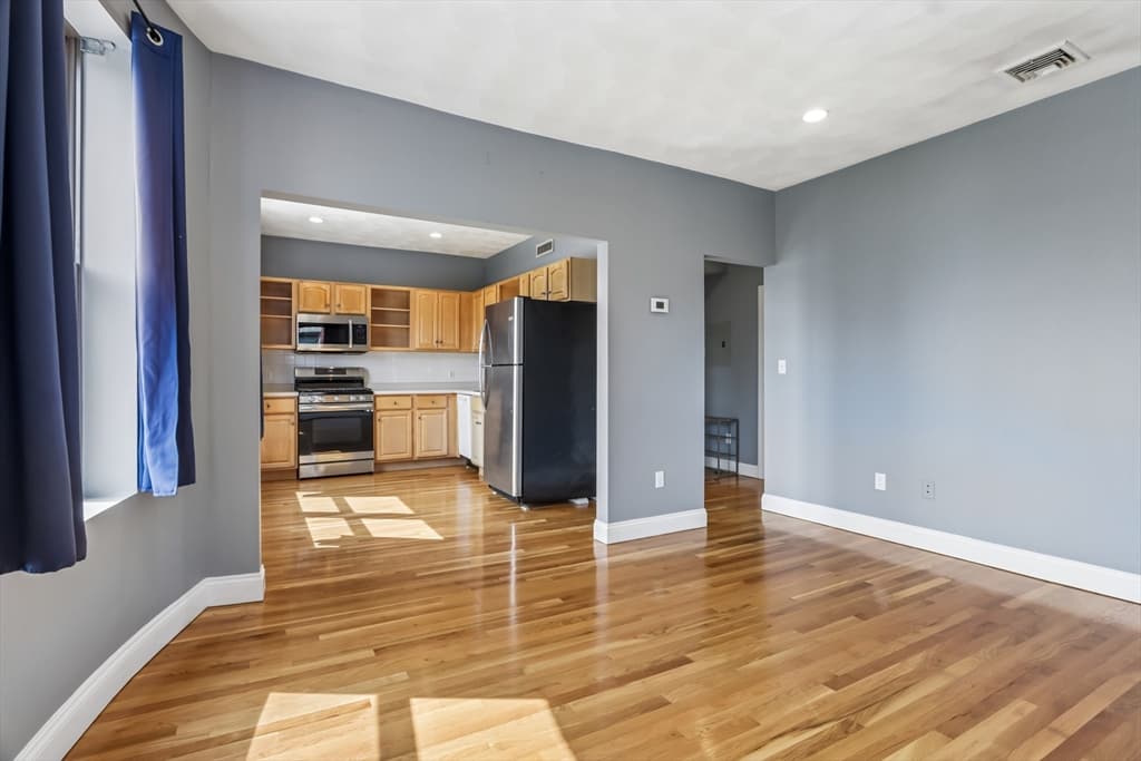 550 Main # 5, Malden MA 02148 photo 9