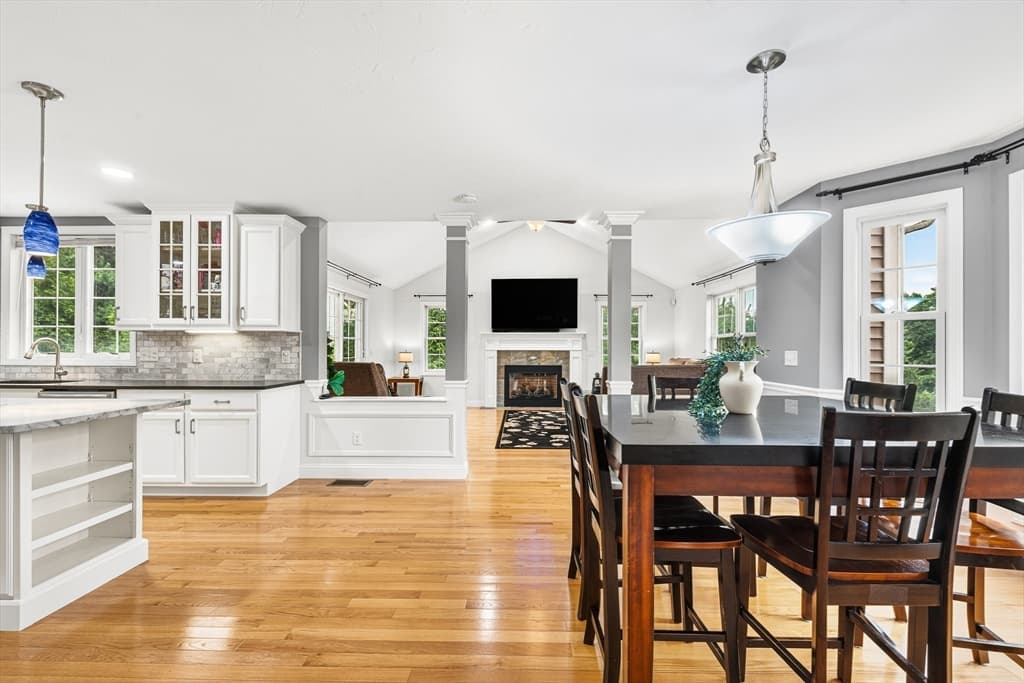 14 Longbrook Dr, Cumberland RI 02864 photo 7