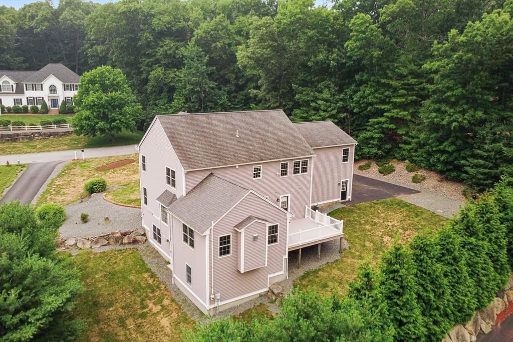 14 Longbrook Dr, Cumberland RI 02864 photo 32