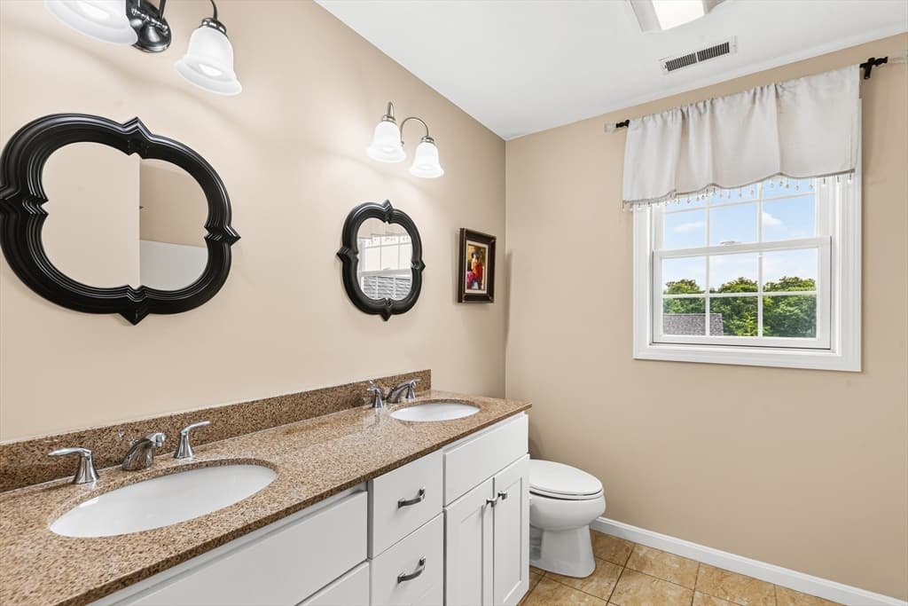 14 Longbrook Dr, Cumberland RI 02864 photo 19