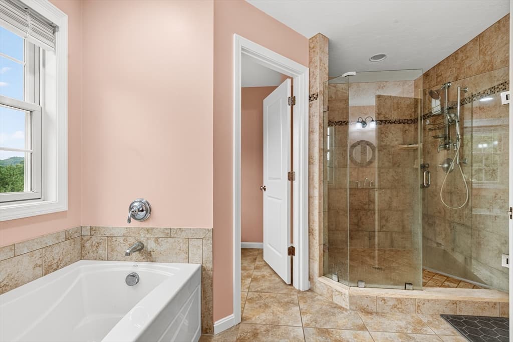 14 Longbrook Dr, Cumberland RI 02864 photo 25