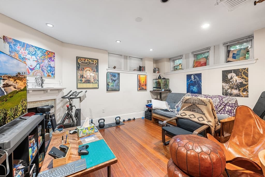 1834 Beacon St # B1, Brookline MA 02445 photo 2