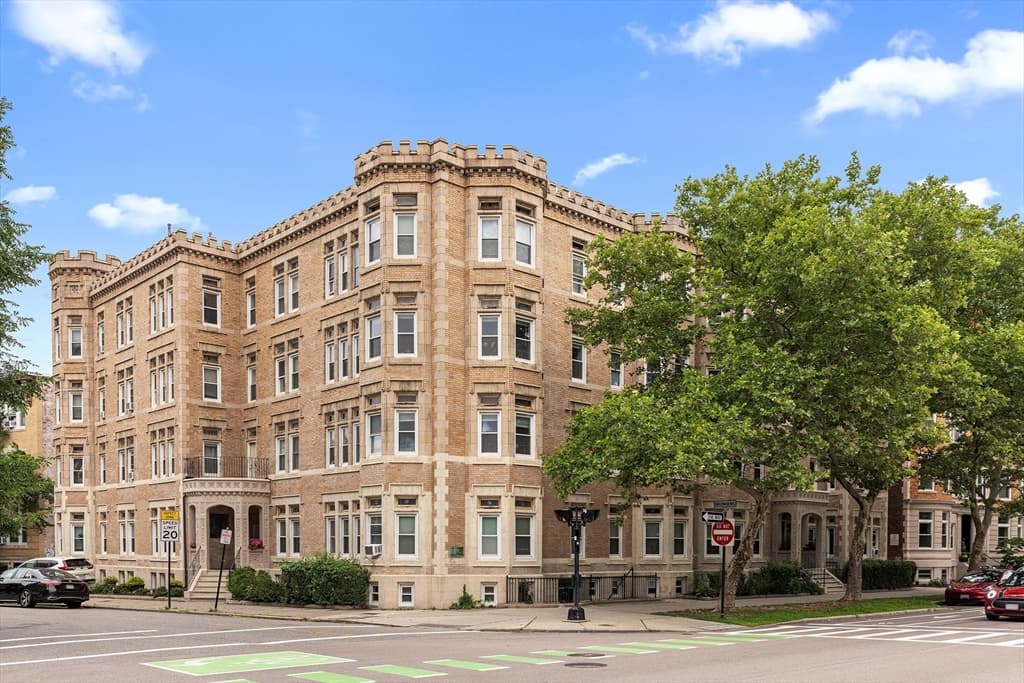 1834 Beacon St # B1, Brookline MA 02445