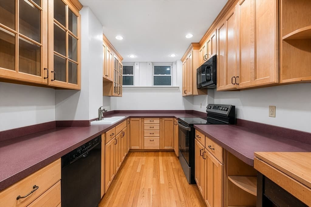 1834 Beacon St # B1, Brookline MA 02445 photo 4