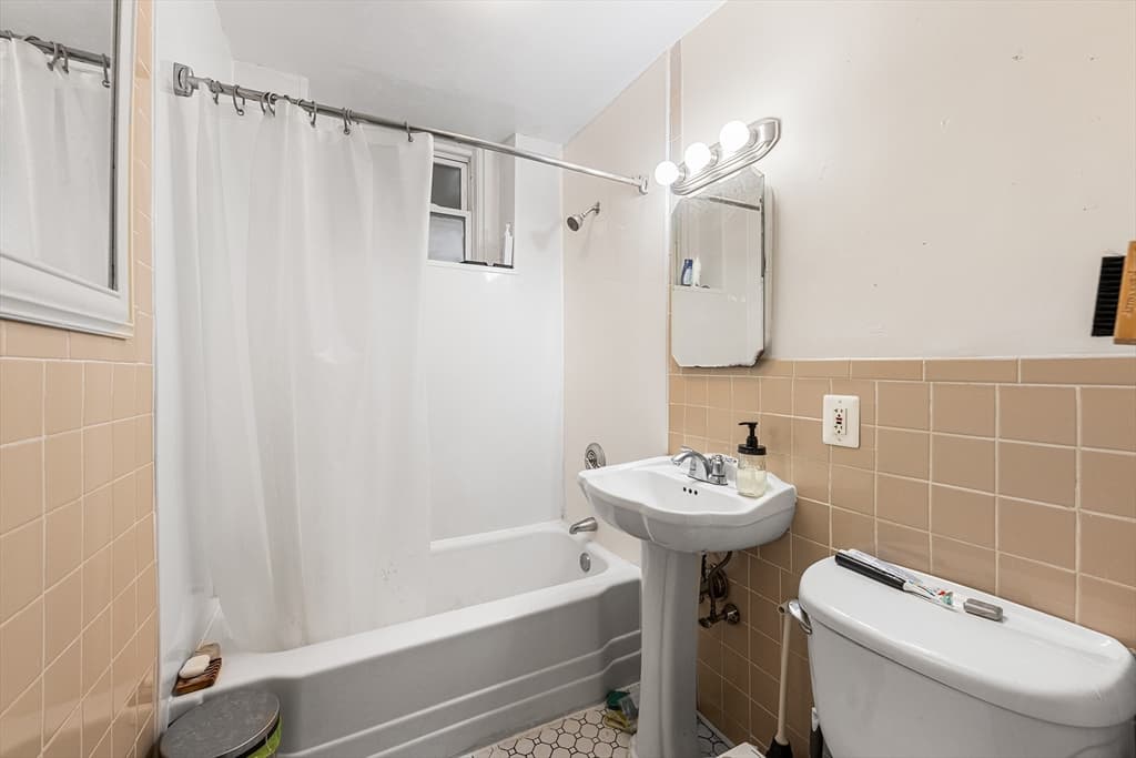 1834 Beacon St # B1, Brookline MA 02445 photo 8
