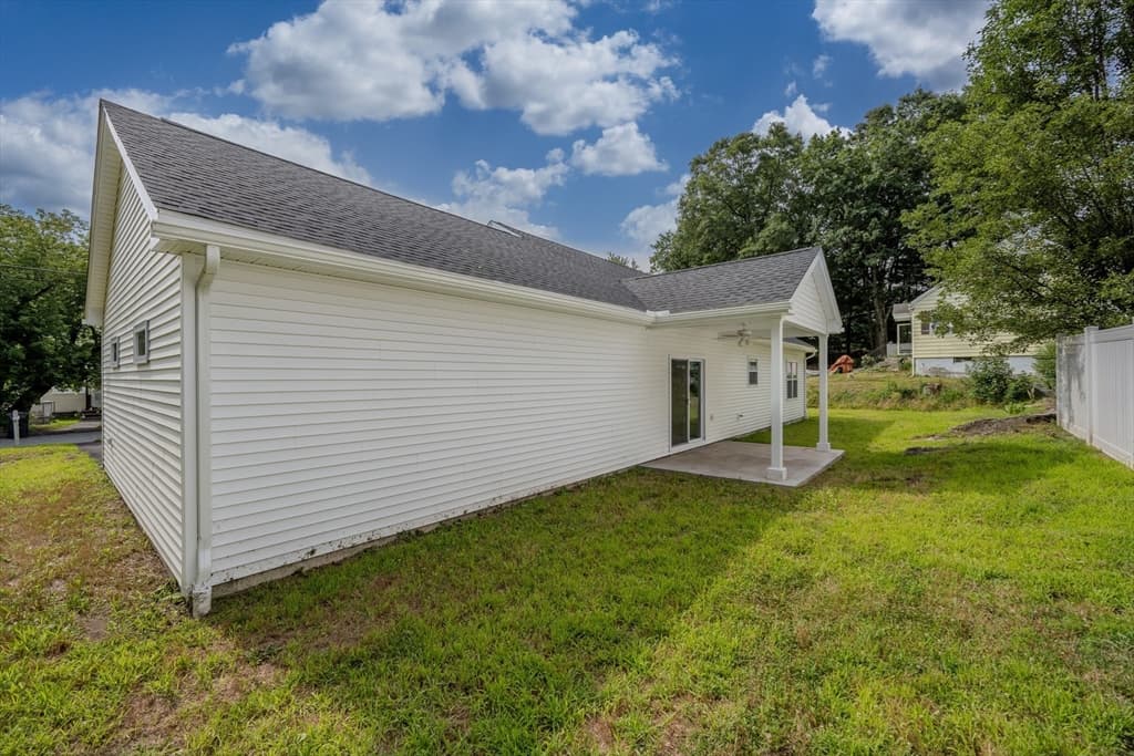 109 Navy Yard Rd, Dracut MA 01826 photo 13