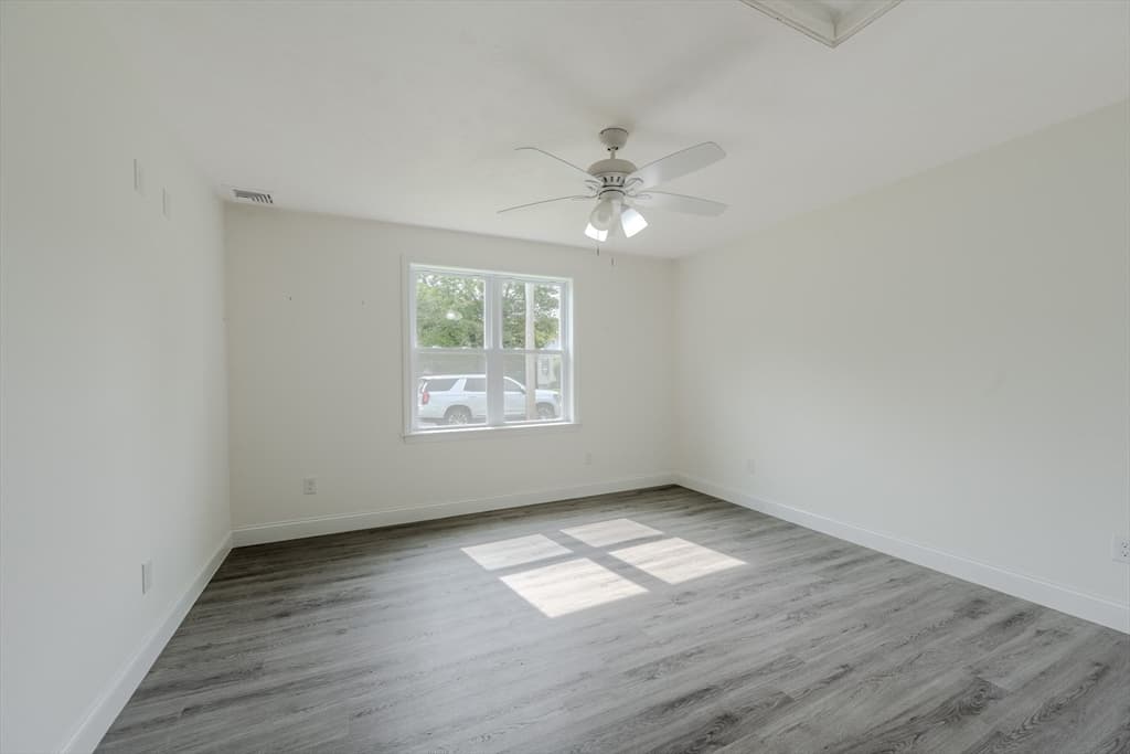 109 Navy Yard Rd, Dracut MA 01826 photo 7