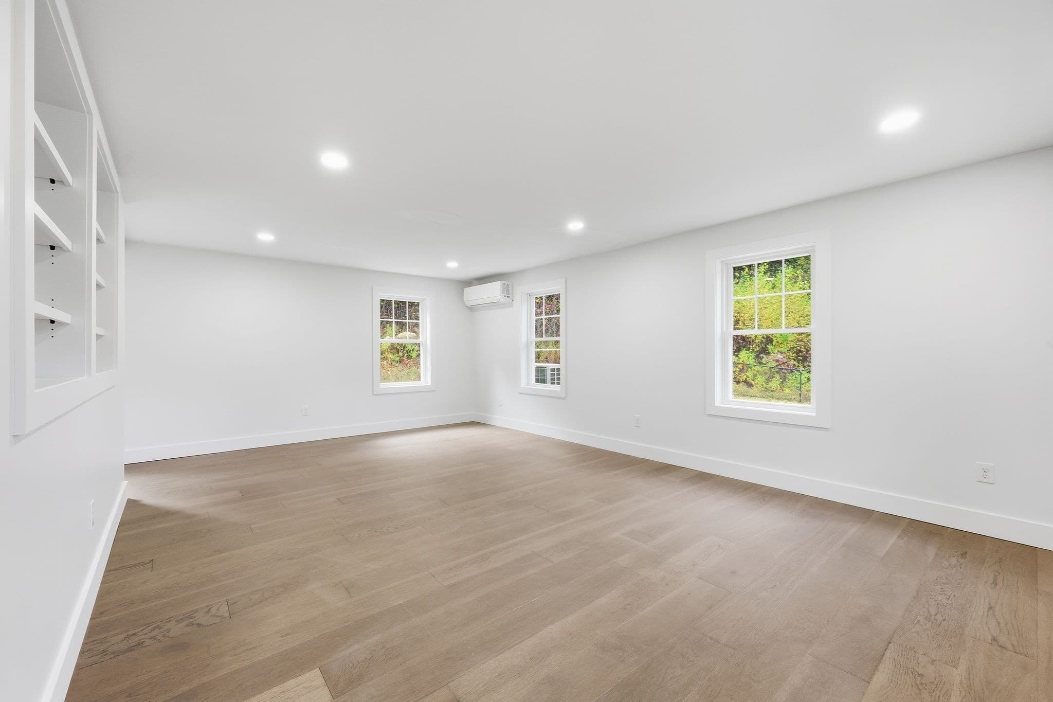 Single Family Residence at 75 Lead Mine Rd, Southampton MA 01073, Southampton, photo 13 of 42