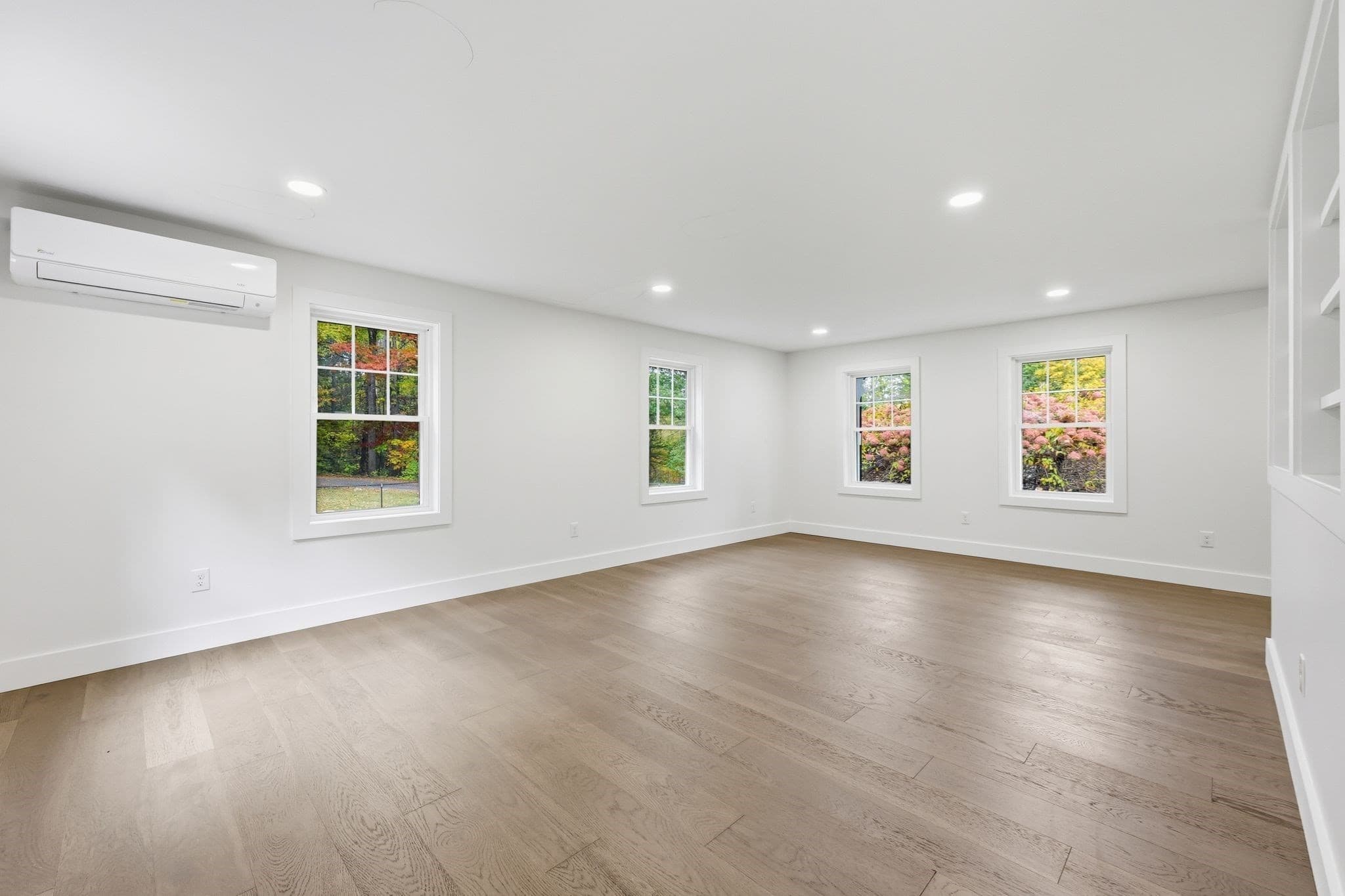 Single Family Residence at 75 Lead Mine Rd, Southampton MA 01073, Southampton, photo 10 of 42