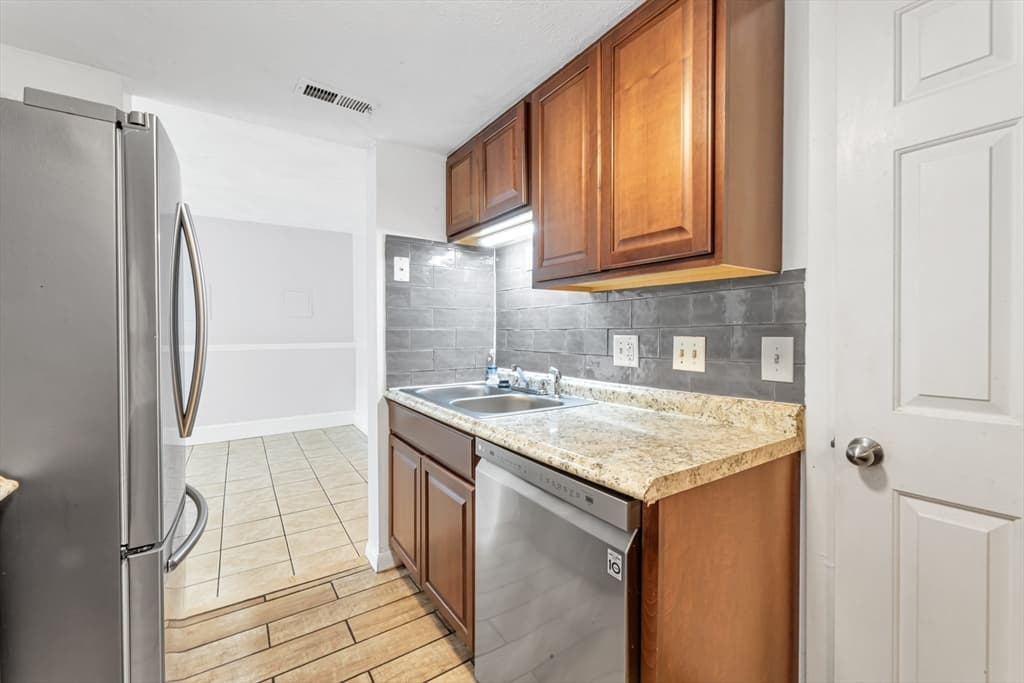 15 Marion Street # D, Boston MA 02131 photo 5