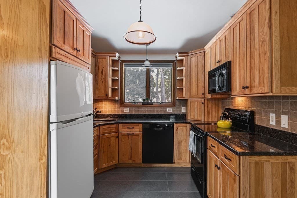 36 Myrtle Avenue, Newburyport MA 01950 photo 20