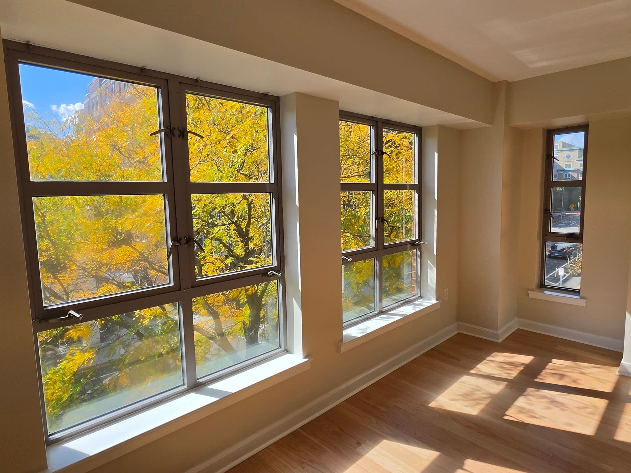 Condominium at 931 Massachusetts Ave # 303, Cambridge MA 02139, Cambridge, photo 3 of 5