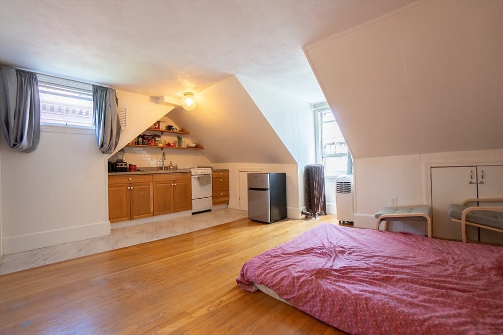 59 Hancock St # 14, Boston MA 02114