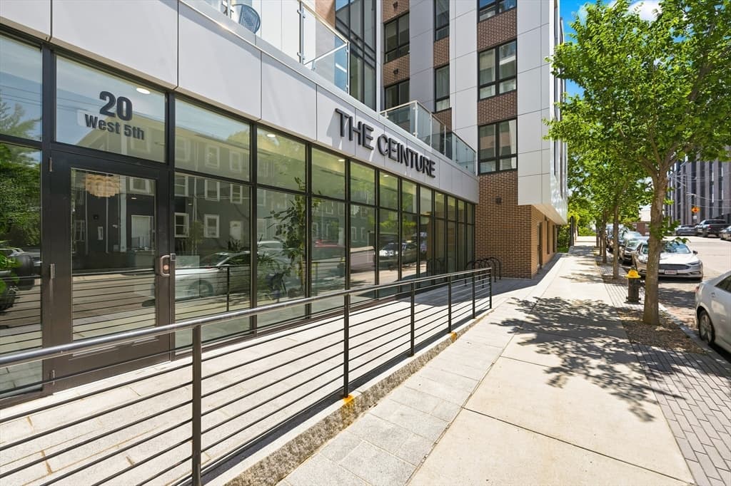Condominium at 20 W 5th St # 3I, Boston MA 02127, Boston, photo 2 of 36