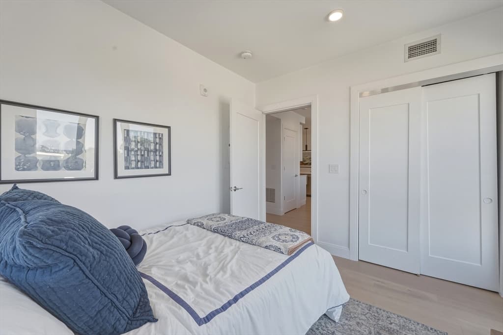 Condominium at 20 W 5th St # 3I, Boston MA 02127, Boston, photo 16 of 36