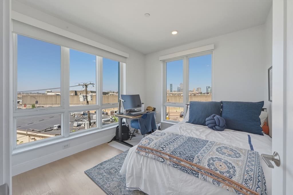 Condominium at 20 W 5th St # 3I, Boston MA 02127, Boston, photo 15 of 36