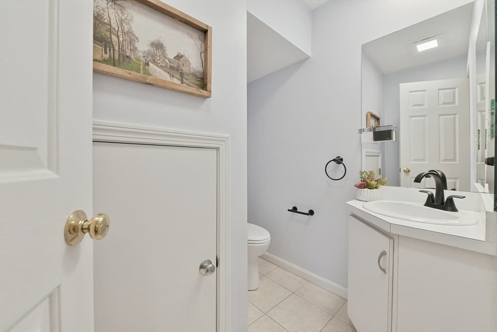 110 Coolidge Hill Rd # 2, Watertown MA 02472 photo 9