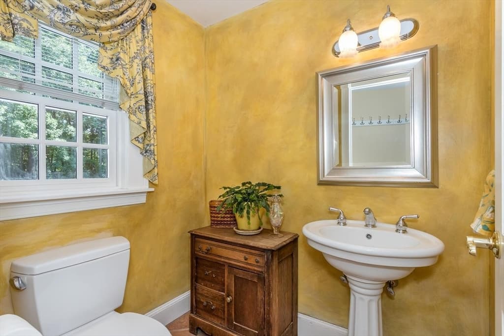 480 York Street, Canton MA 02021 photo 22
