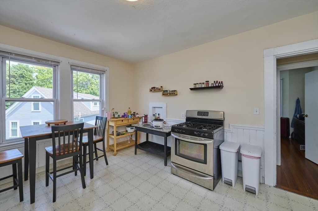 757 Somerville Ave, Somerville MA 02143 photo 27