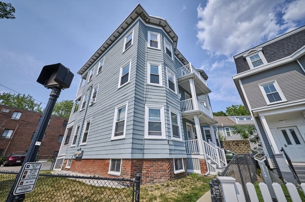757 Somerville Ave, Somerville MA 02143 photo 38