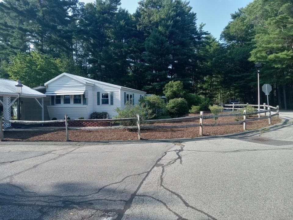 28 Maplewood Drive, Halifax MA 02338 photo 2
