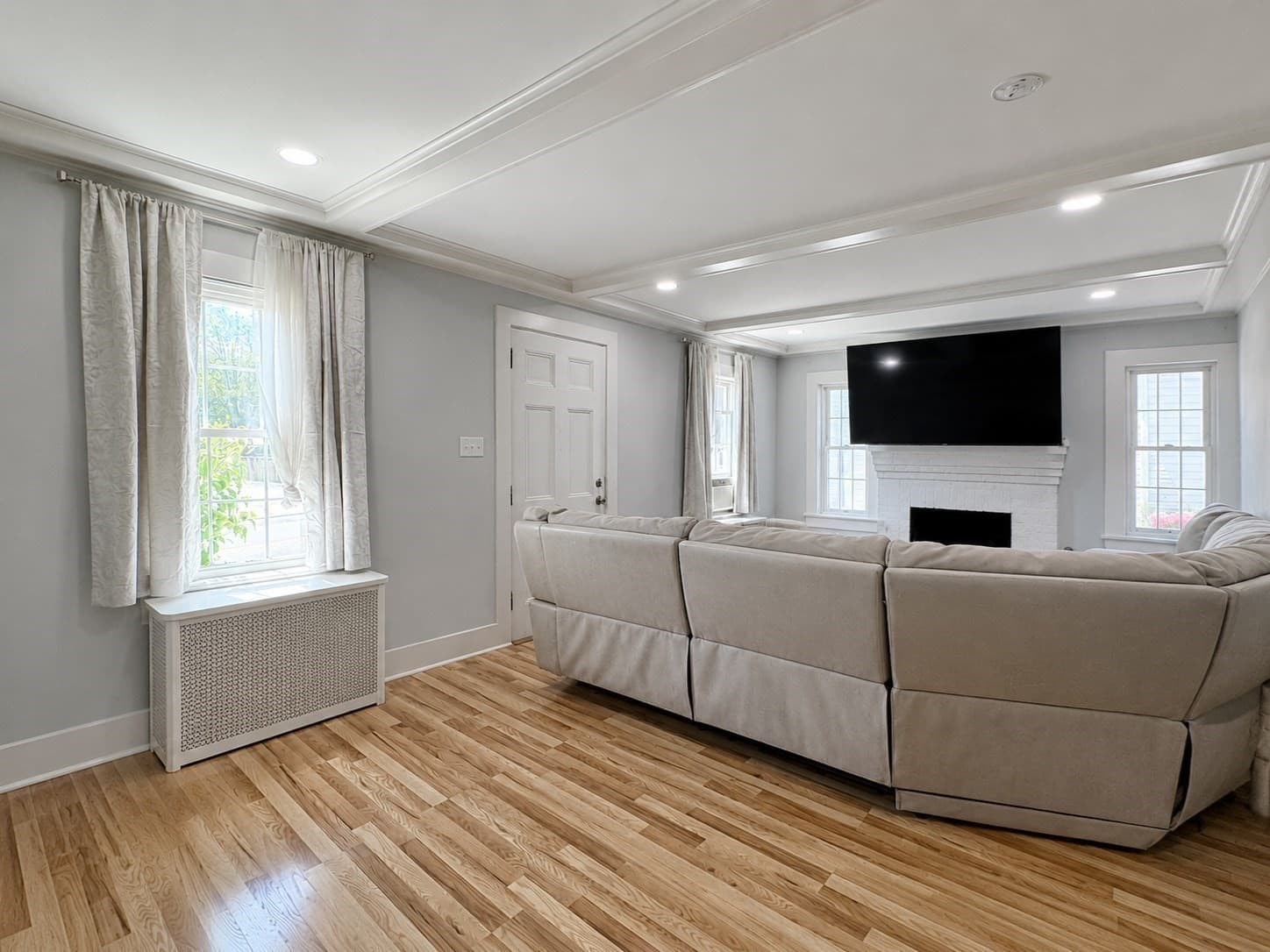 Single Family Residence at 5 Canal St, Millbury MA 01527, photo 5 of 28