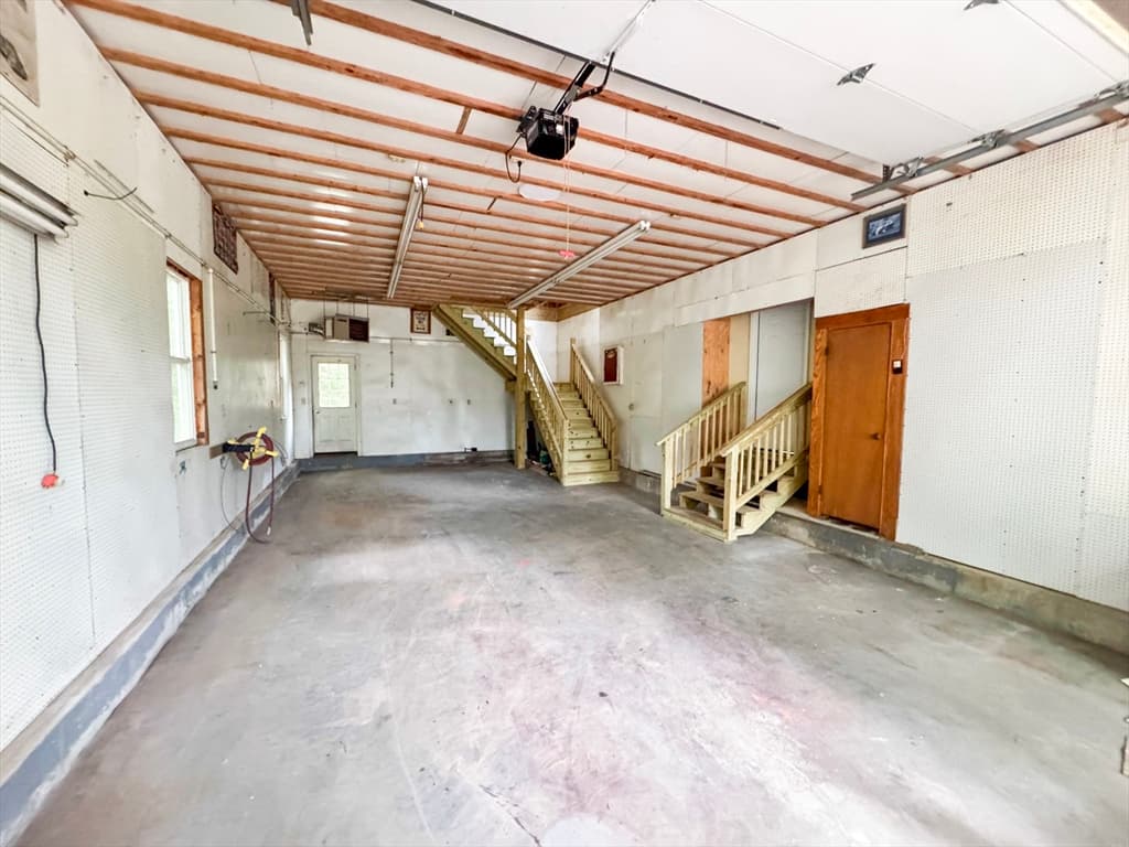 Single Family Residence at 181 Dresser Hill Rd, Dudley MA 01571, Dudley, photo 14 of 21