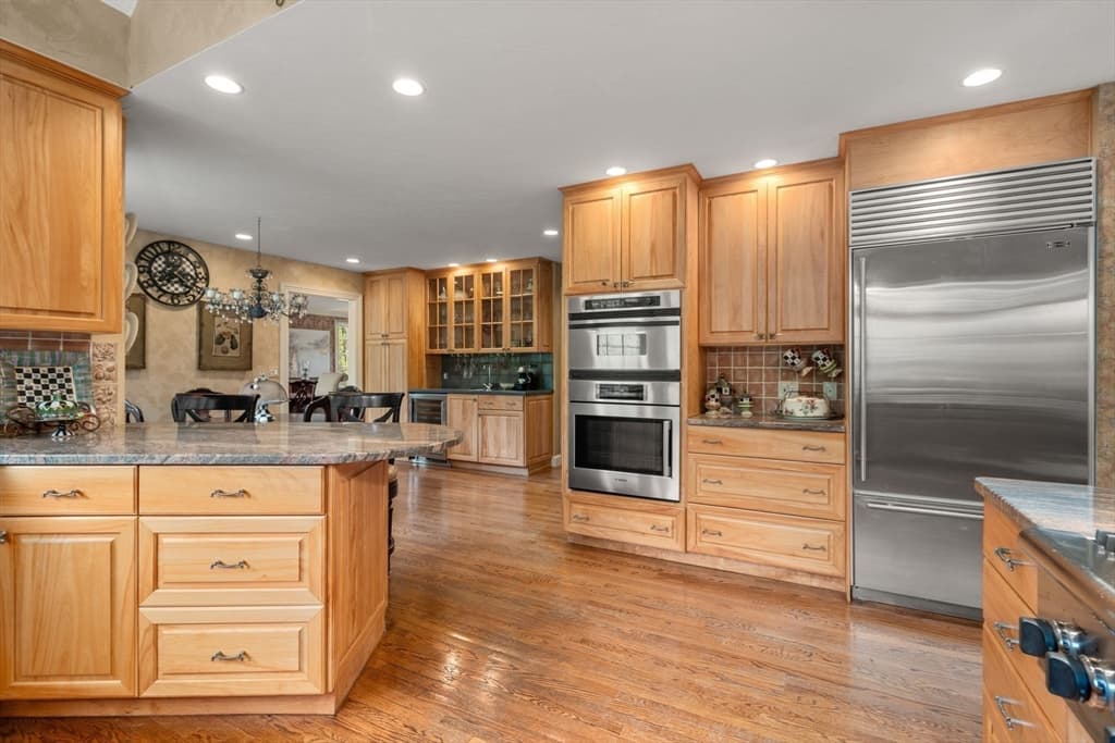 71 Sears Rd, Southborough MA 01772 photo 9