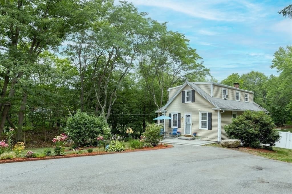 165 Astle St, Tewksbury MA 01876 photo 5