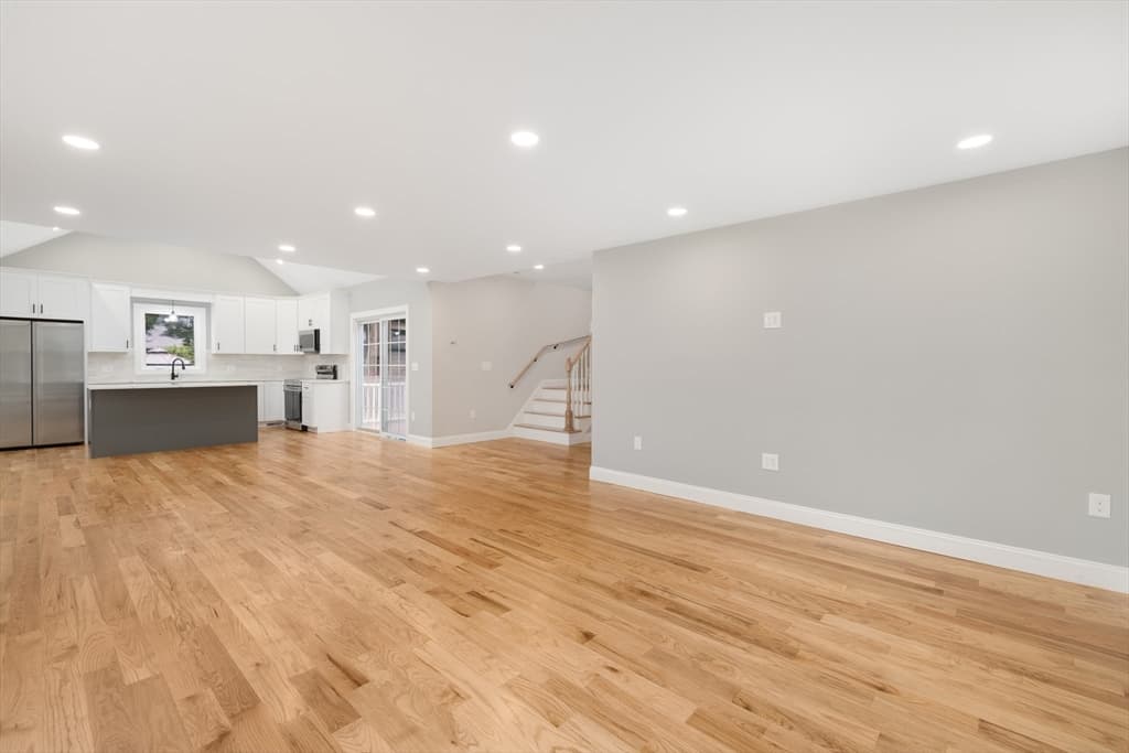 5 Colfall St, Seekonk MA 02771 photo 8