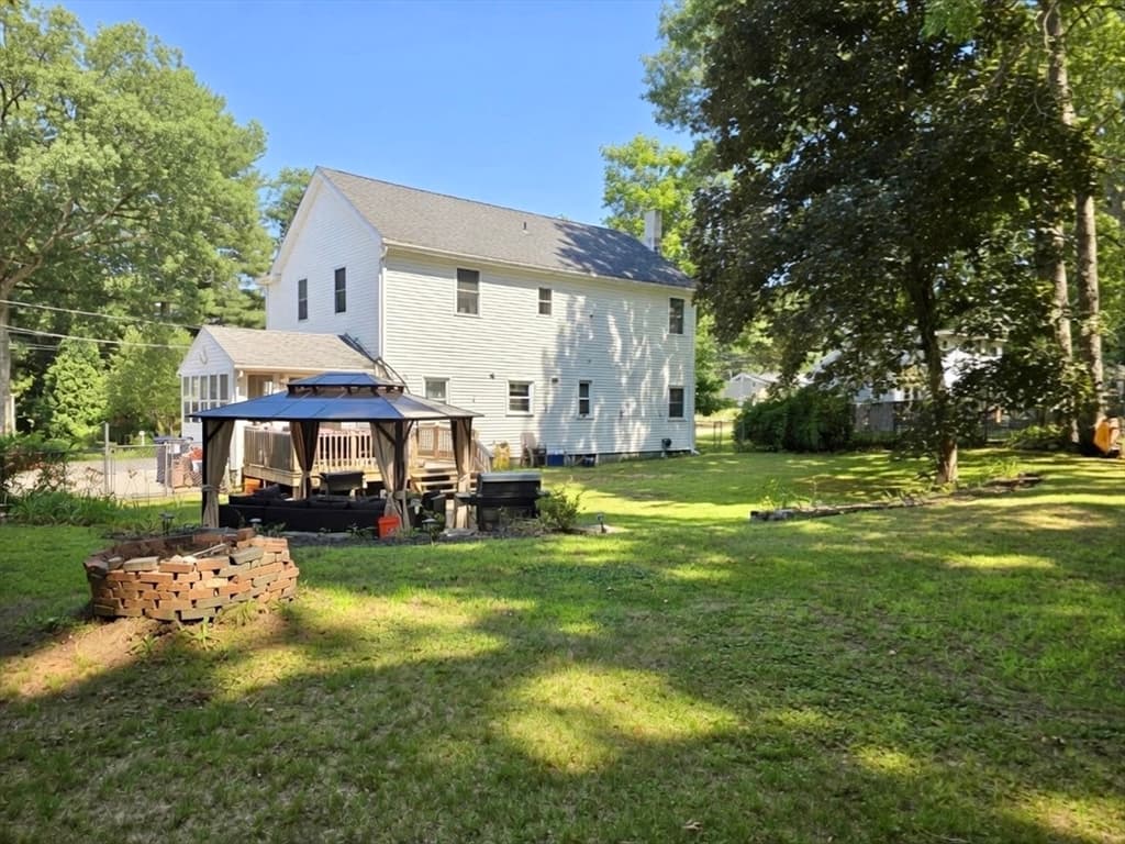 9 Maid Marion St, Oxford MA 01540 photo 32
