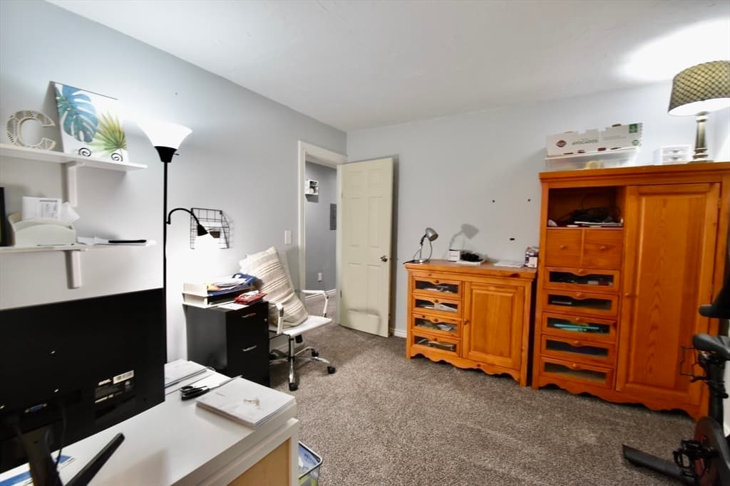9 Maid Marion St, Oxford MA 01540 photo 24