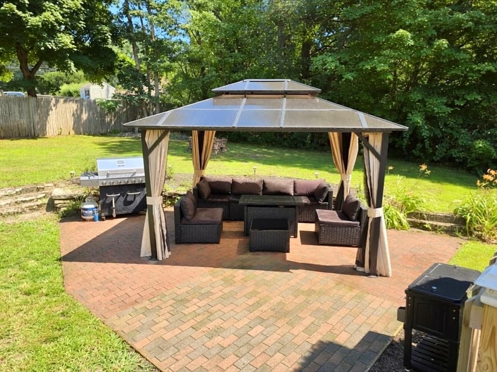 9 Maid Marion St, Oxford MA 01540 photo 34