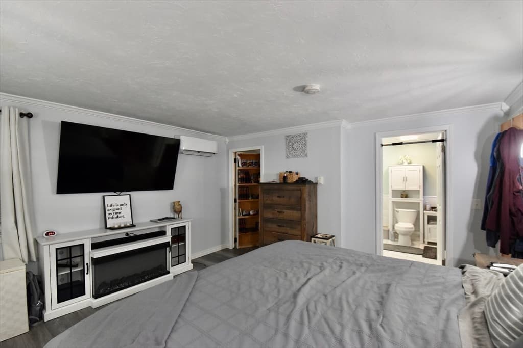 9 Maid Marion St, Oxford MA 01540 photo 15